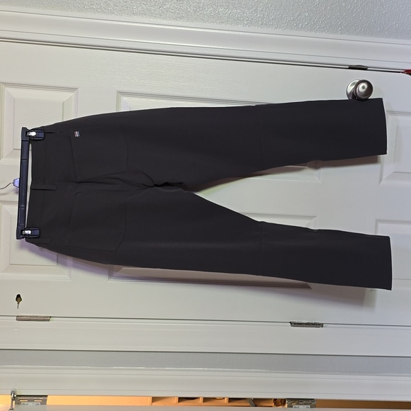 Four Laps Evolve Pant in Graphite size 4 regular** - Picture 8 of 10